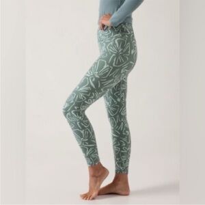 Athleta Elation Textured 7/8 Floral Sketch Minimali Pattern Leggings Small Tall